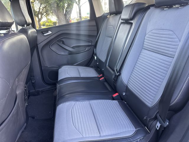 2019 Ford Escape SE Black at Autostrade