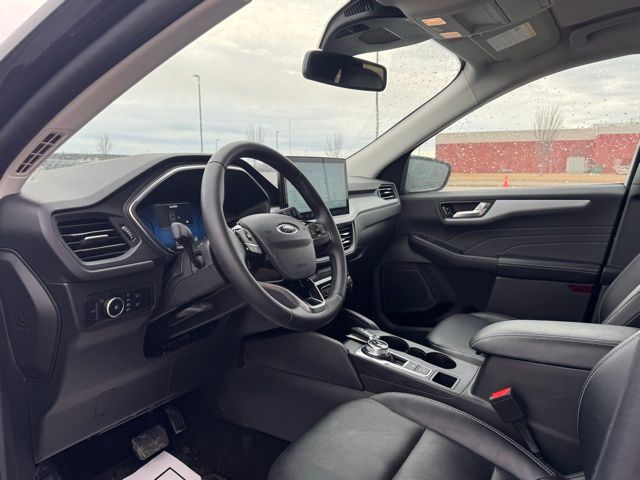 2025 Ford Escape Platinum