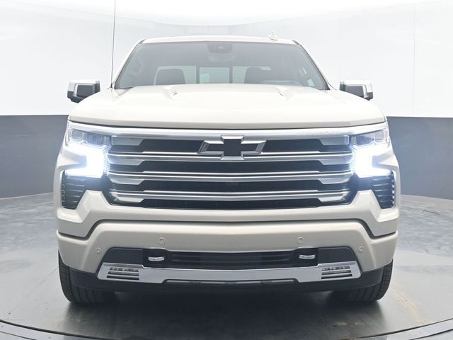 New 2026 White Chevrolet High Country image 3