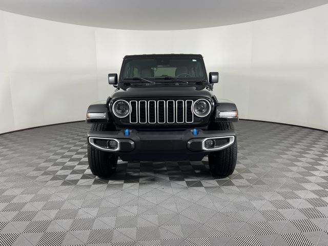 2024 Jeep Wrangler Sahara 4xe 3