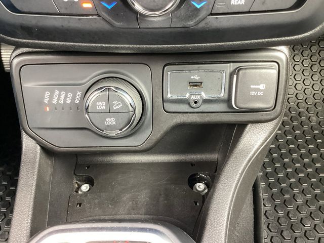Used Car 2023 Jeep Renegade  Trailhawk For Sale Under $20,000 In San Antonio, Texas