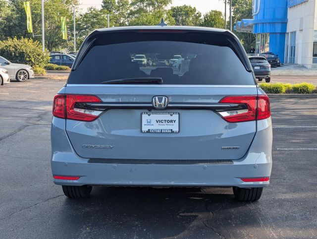 Certified Used 2024 Sonic Gray Pearl Honda Touring image 8