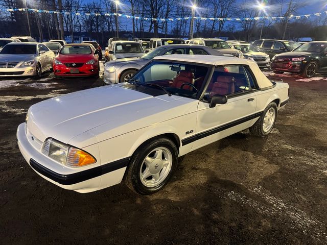 White 1990 Ford Mustang Coupe Automatic