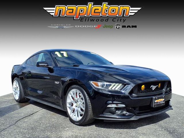 2017 Ford Mustang GT Premium Coupe RWD