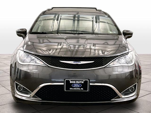 2018 Chrysler Pacifica Touring L - 2