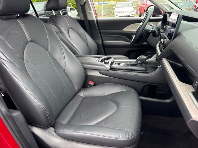 2024 Toyota Highlander - $48,988