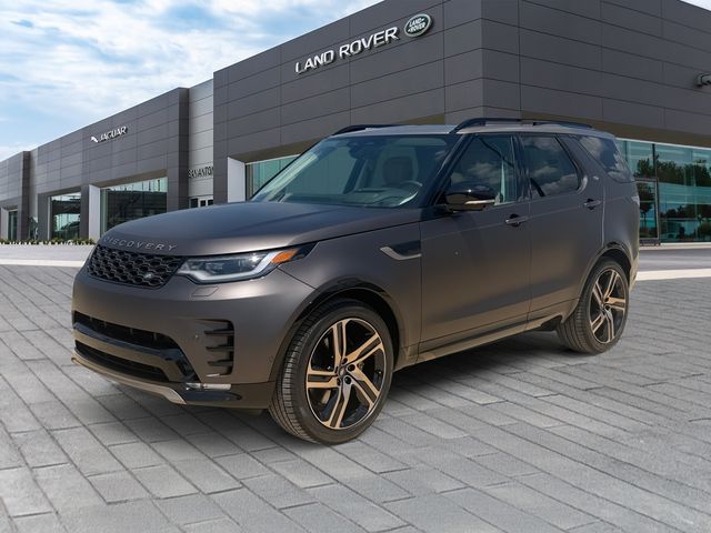 Charente Gray Premium Metallic 2026 Land Rover Discovery SUV / Crossover All-Wheel Drive 8-Speed Automatic