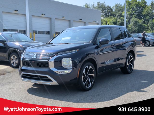 Gray 2024 Mitsubishi Outlander SUV / Crossover All-Wheel Drive Continuously Variable Transmission