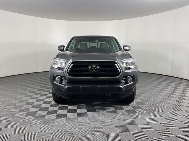 2022 Toyota Tacoma SR5 3