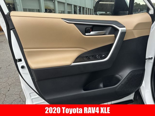 2020 Toyota RAV4 XLE 4