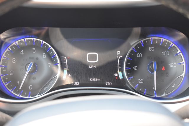 Used 2019 Chrysler Pacifica Van