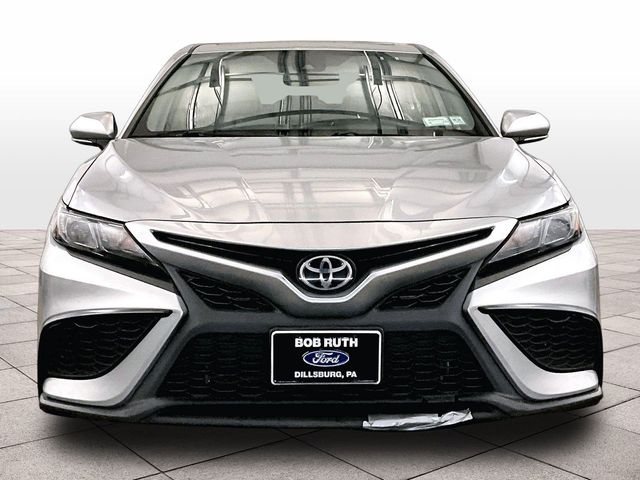 2021 Toyota Camry SE Silver at Sutliff Volkswagen