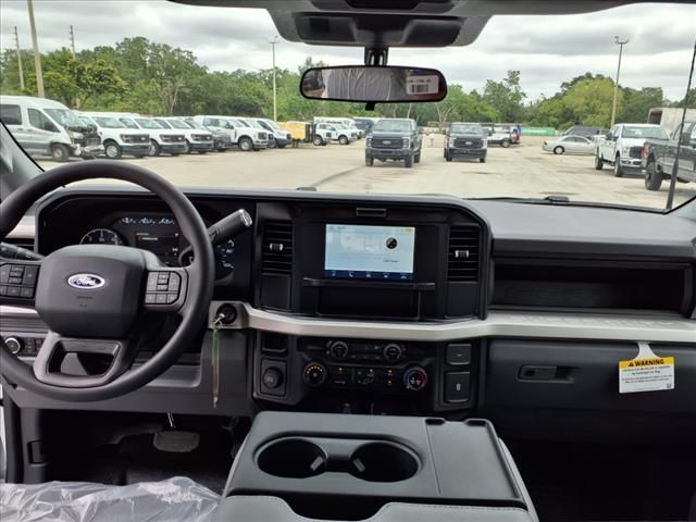 2025 Ford F-350SD XL photo