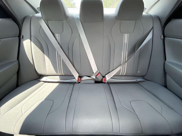 Used 2025 Hyundai Elantra Sedan