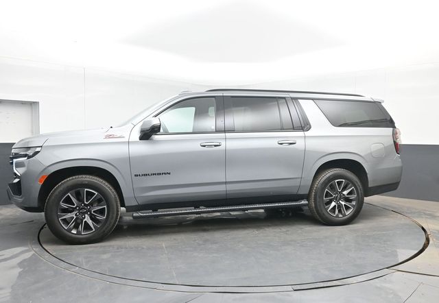 Used 2023 Gray Chevrolet Z71 image 11