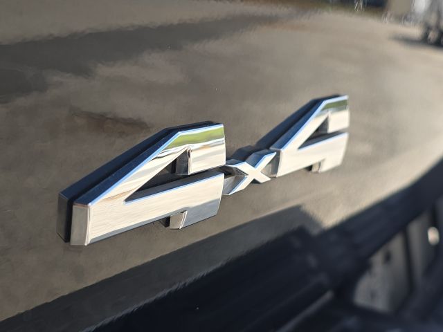 2022 Toyota Tundra Hybrid Capstone:168720A