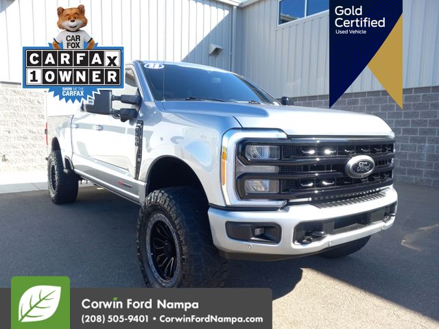 2023 Ford F-250 Super Duty Lariat Crew Cab 4WD