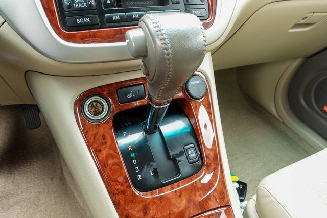 used 2007 Toyota Highlander car, priced at $7,500