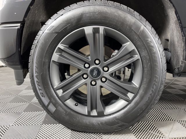2023 Agate Black Metallic Ford F-150 Lariat 4X4 Truck