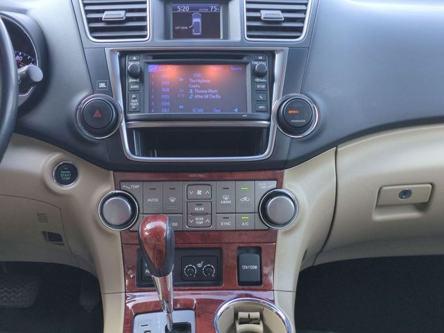 used 2013 Toyota Highlander car, priced at $18,591
