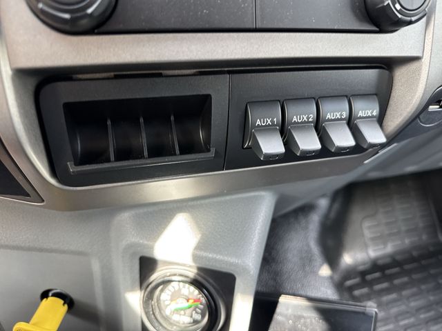 2026 Ford F-750 SuperCab photo 25