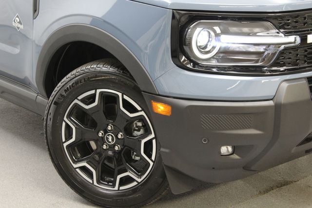 New 2026 Gray Ford Outer Banks image 2