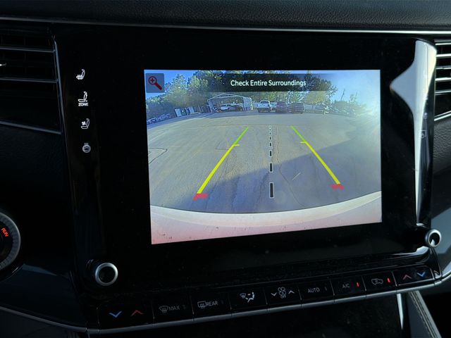 Used 2024 White Jeep Base image 13