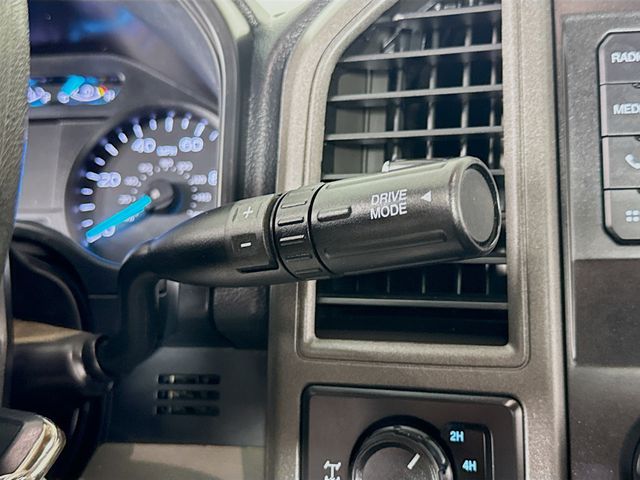 2022 Ford F-350SD XL photo