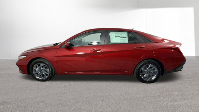 Used 2025 Hyundai Elantra Hybrid For Sale in Indianapolis, IN