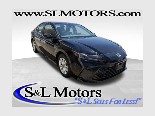 Midnight Black Metallic 2025 Toyota Camry Sedan Front-Wheel Drive Continuously Variable Transmission