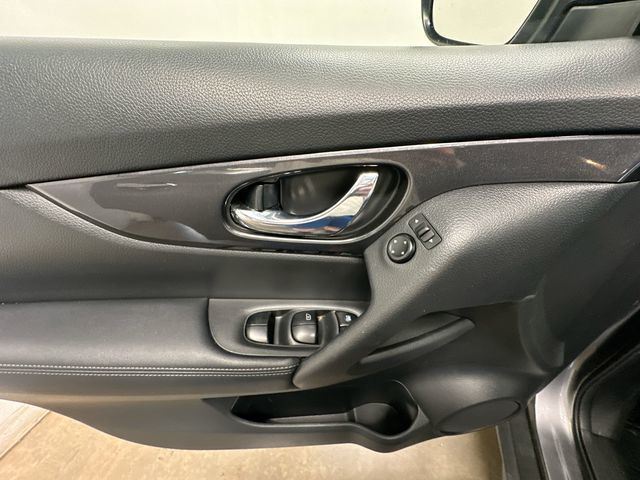 2018 Nissan Rogue SV Gray at South Hills Kia