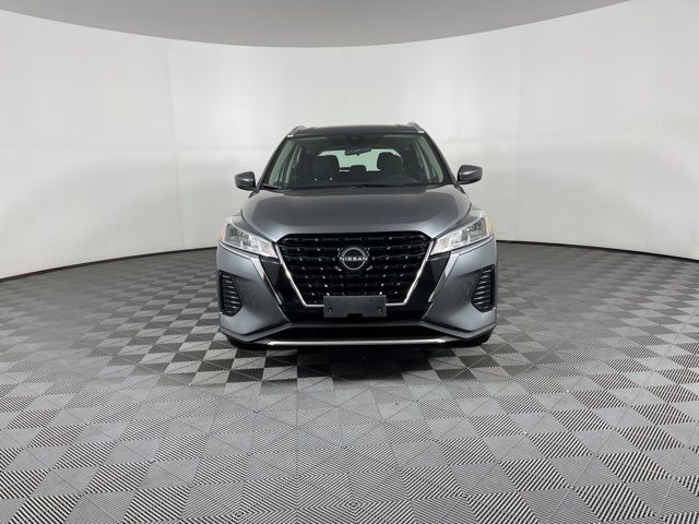 2023 Gun Metallic Nissan Kicks SV FWD SUV