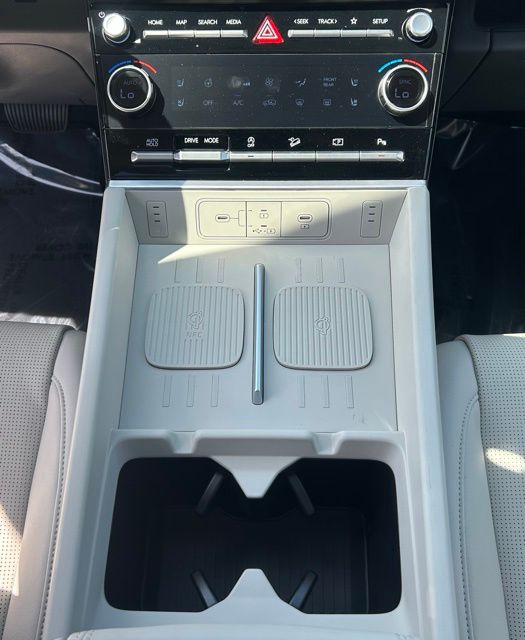 HyundaiSanta Fe15