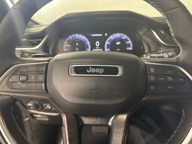 2025 Jeep Grand Cherokee Limited photo 11