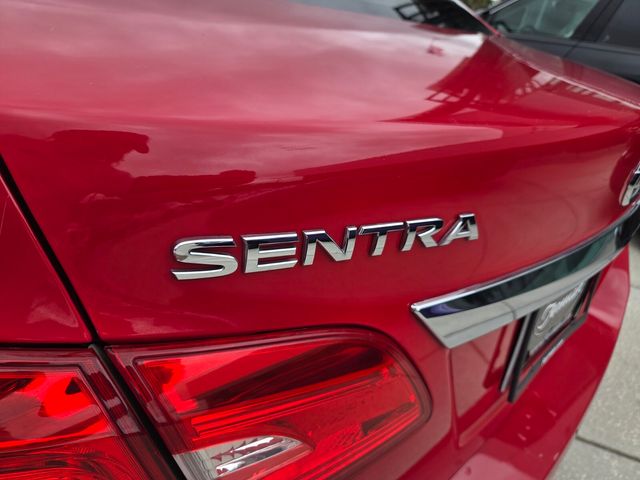 Used 2016 Red Nissan SV image 10