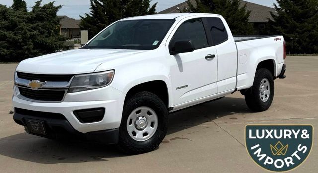Summit White 2017 Chevrolet Colorado Work Truck Extended Cab LB 4WD Pickup Truck Four-Wheel Drive 6-Speed Automatic