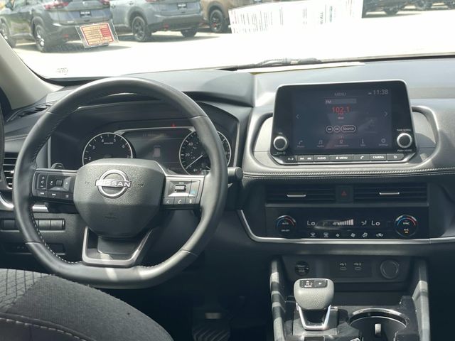 Used 2025 White Nissan SV image 13