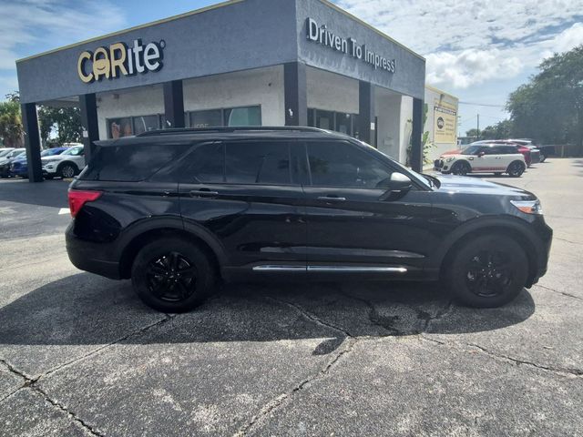 Used 2024 Ford Explorer XLT 4D Sport Utility