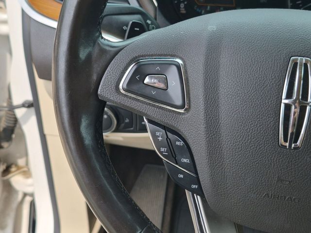 2017 Lincoln MKC - Image 52