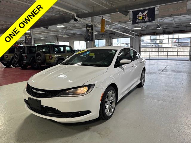 2015 Chrysler 200 S Sedan AWD