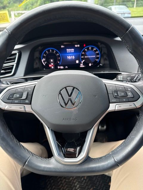 2024 Volkswagen Atlas Cross Sport 2.0T SEL R-Line Black at Sutliff Volkswagen