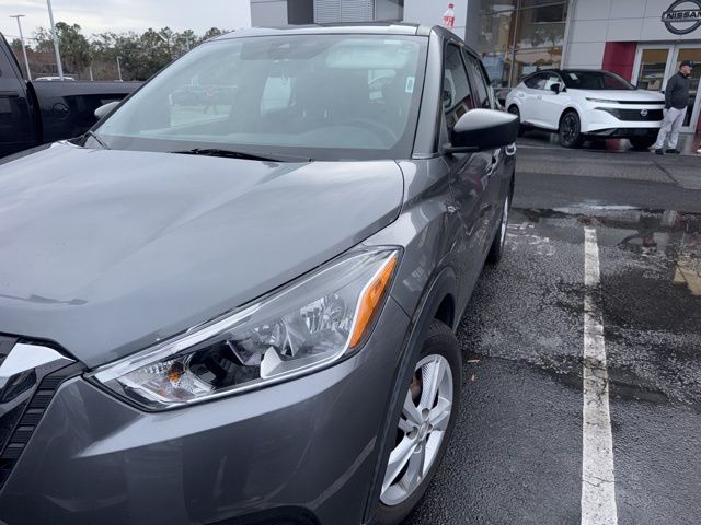 2020 Nissan Kicks S 4