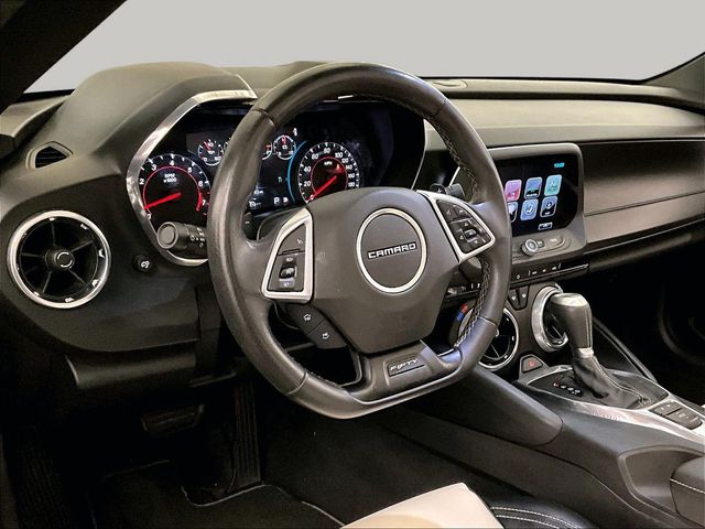 2017 Chevrolet Camaro SS - 11