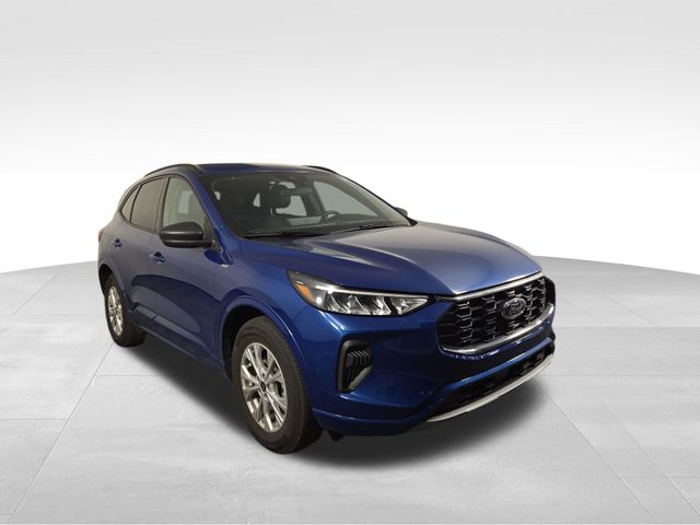 2023 Ford Escape ST-Line photo