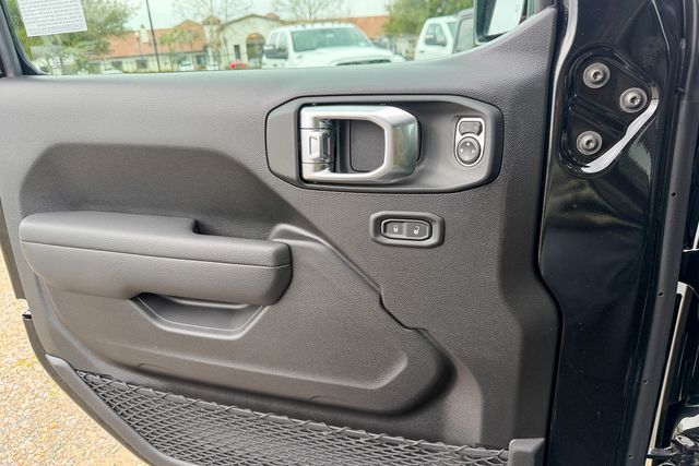 new 2026 Jeep Wrangler car, priced at $44,485