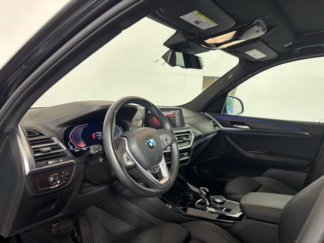 Used 2024 Black BMW xDrive30i image 9