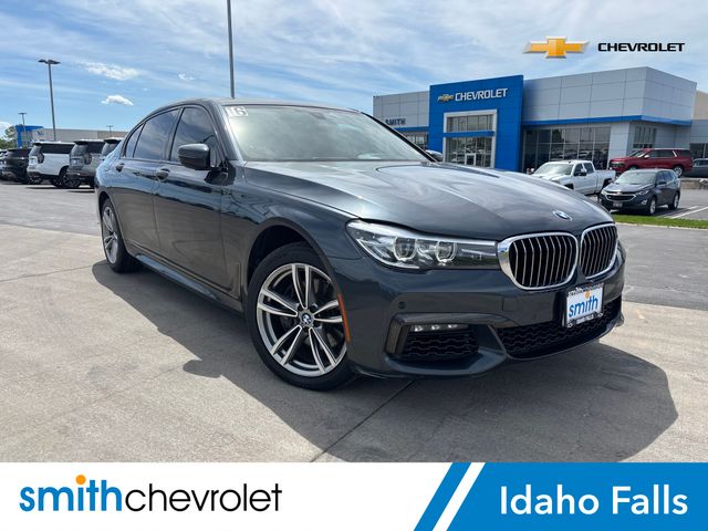 2016 BMW 7 Series 740i RWD