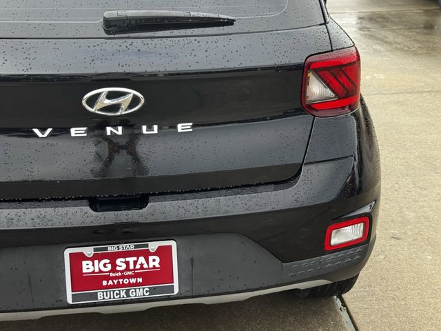2024 Hyundai Venue SEL Black at Classic Elite Chevrolet Sugar Land