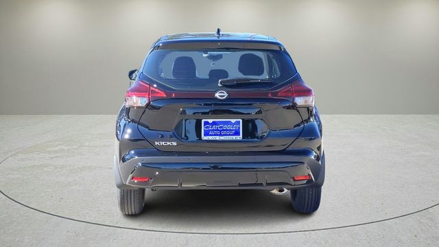 2024 Nissan Kicks