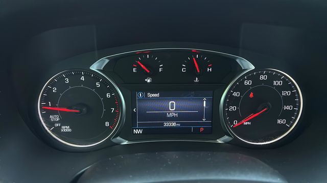 Used 2023 White GMC SLE image 15